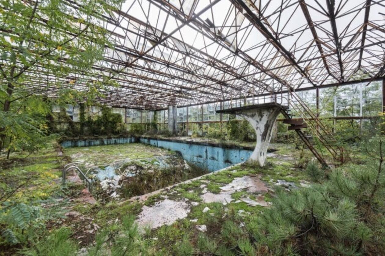 Jonk's Photography Of Abandoned Spaces (18)