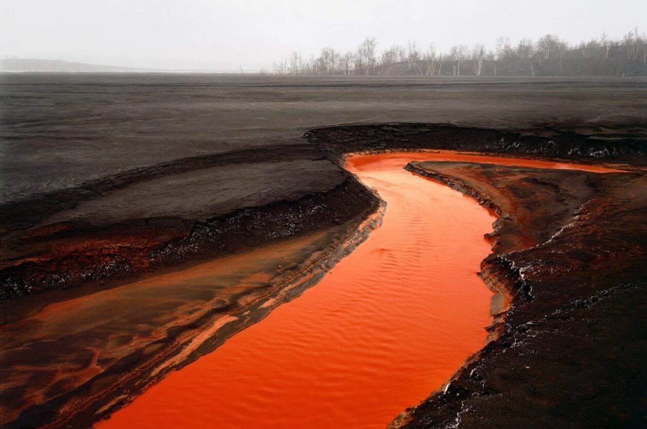 Edward Burtynsky's Documentary Photography (4)