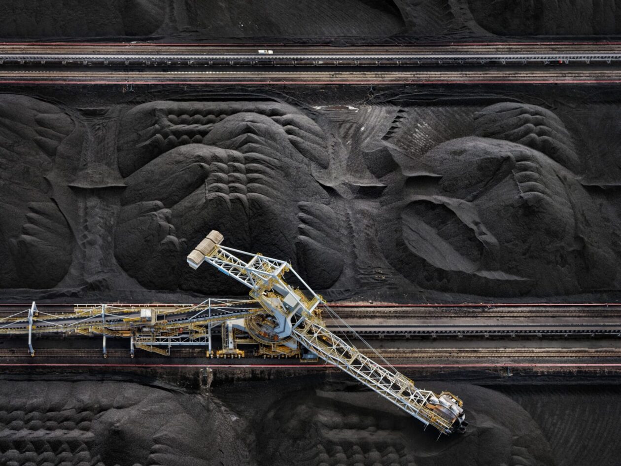 Edward Burtynsky's Documentary Photography (6)