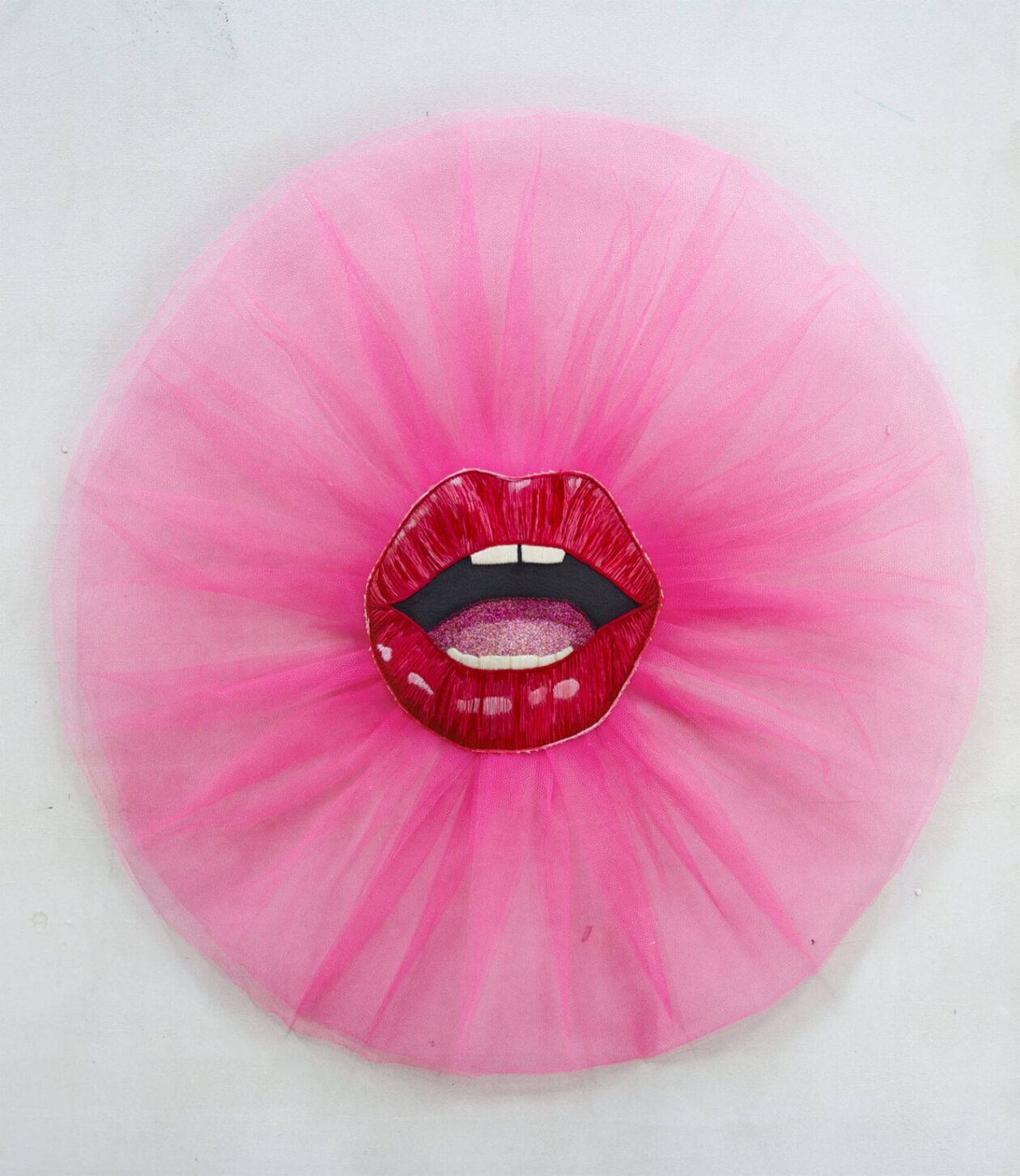 Flávia Itiberê's Surreal Embroidered Paintings (8)