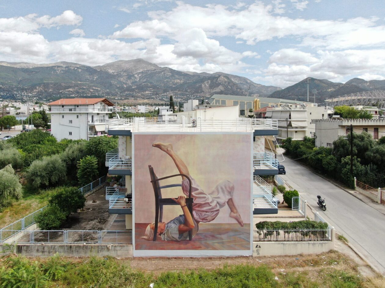 Artez's Acrobatic Murals (3)