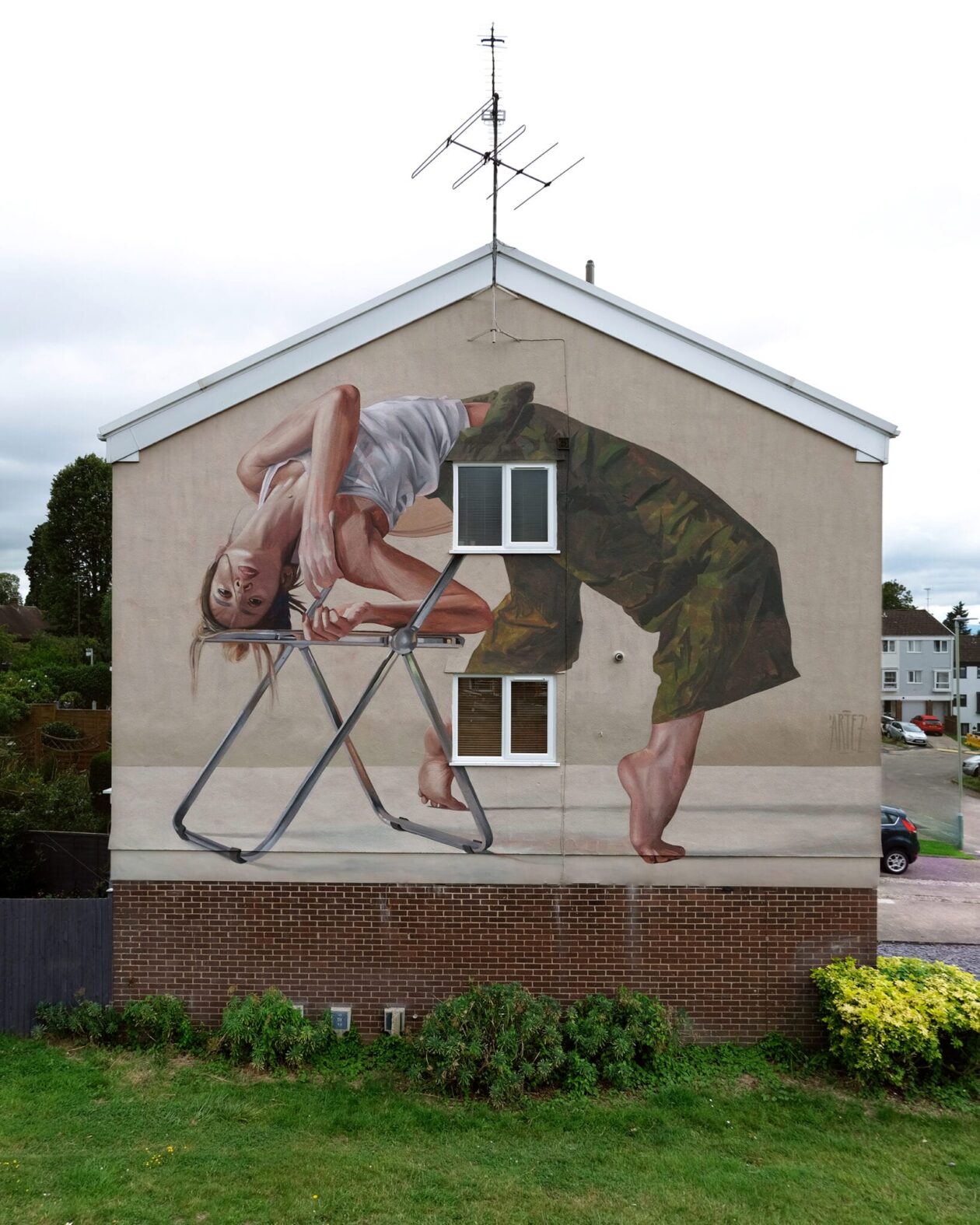 Artez's Acrobatic Murals (6)