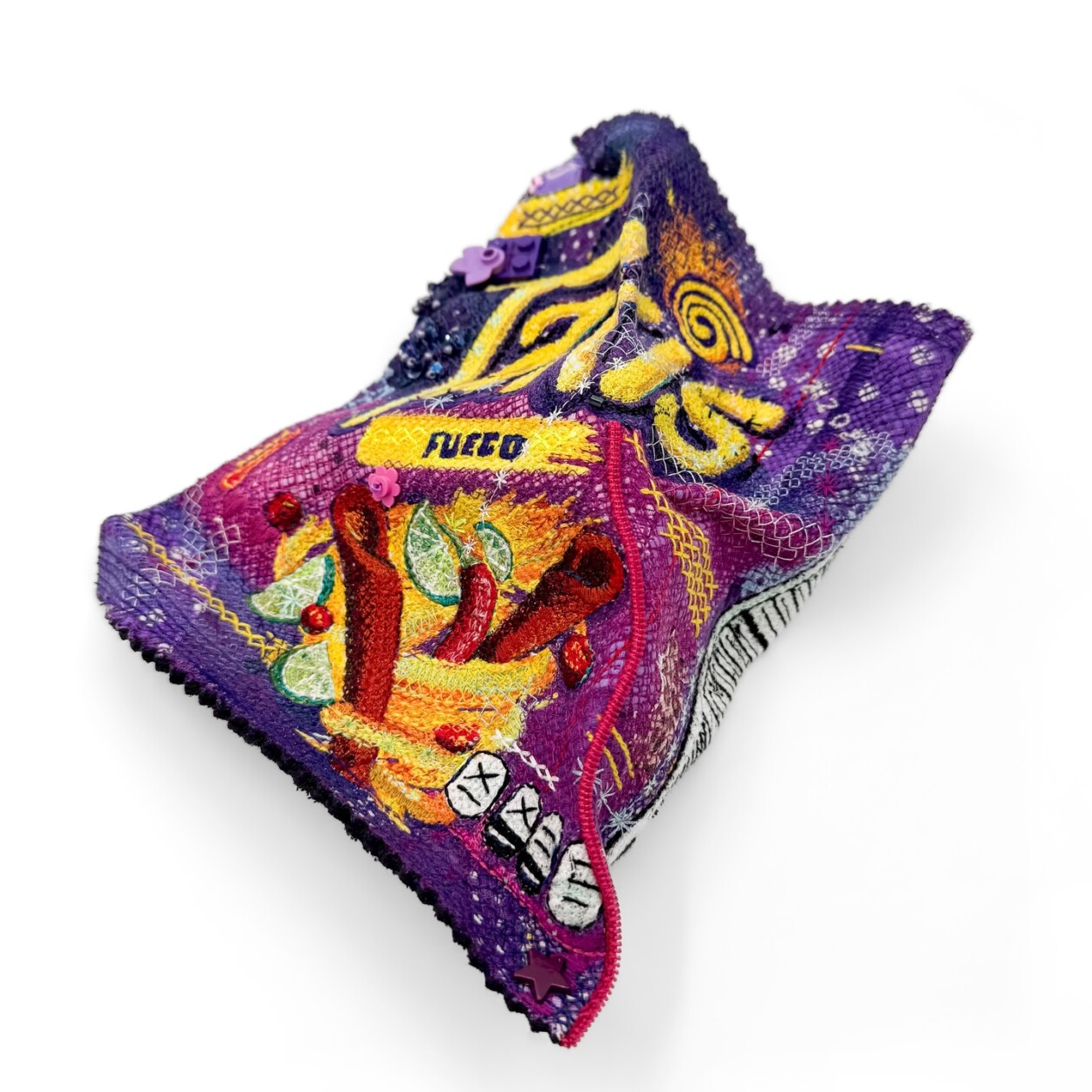 Alicja Kozłowska's 3d Embroidered Felt Sculptures (10)