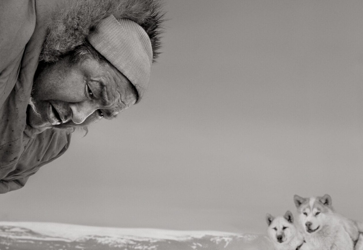 Ragnar Axelsson's Artic Monochromatic Photographies (7)