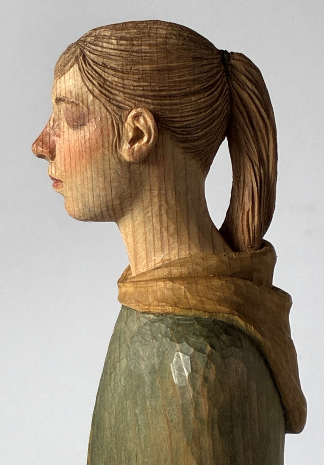 Shinsuke Inoue's Carved Wood Figurative Sculptures (11)