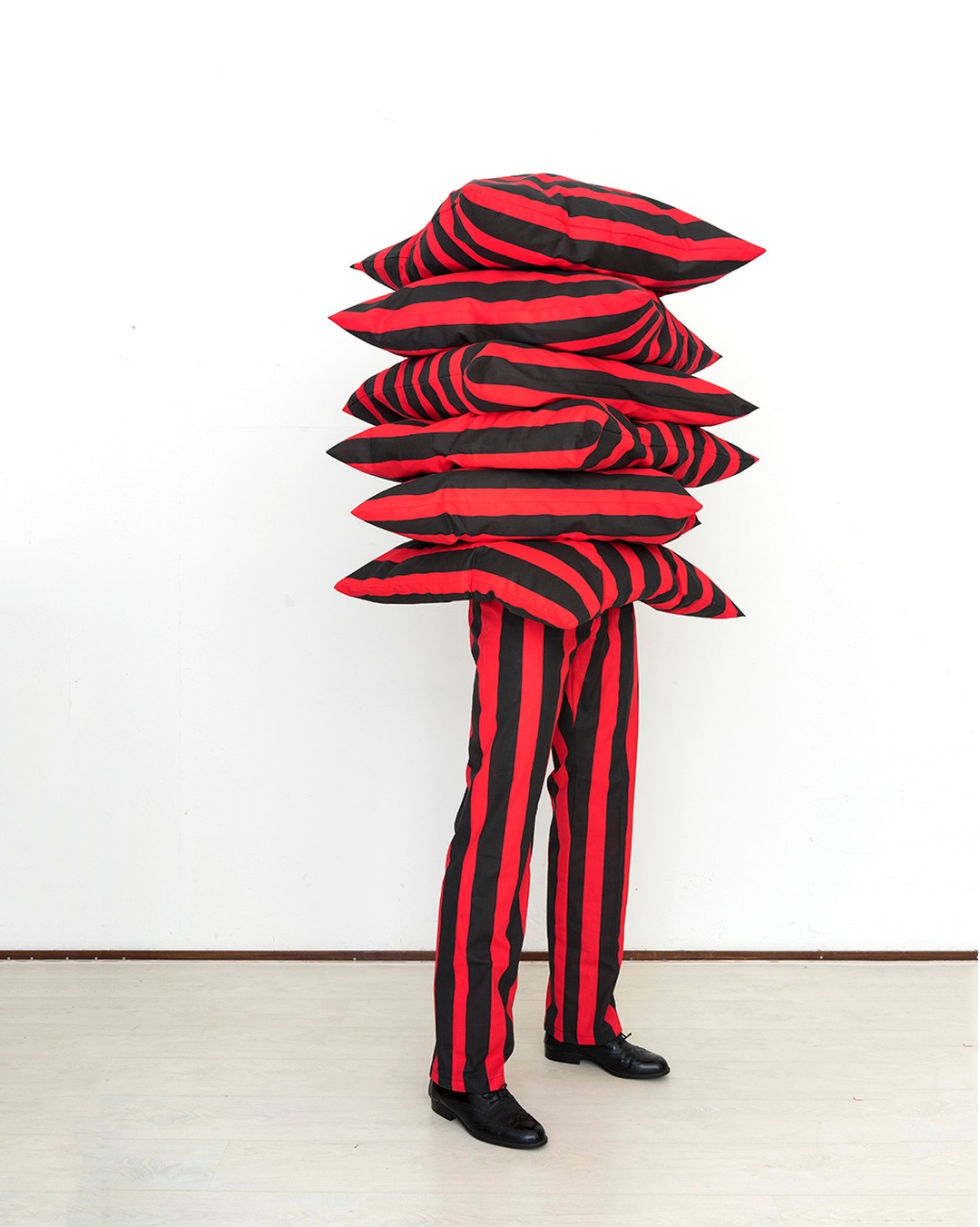 Guda Koster's Surreal Living Textile Sculptures (8)