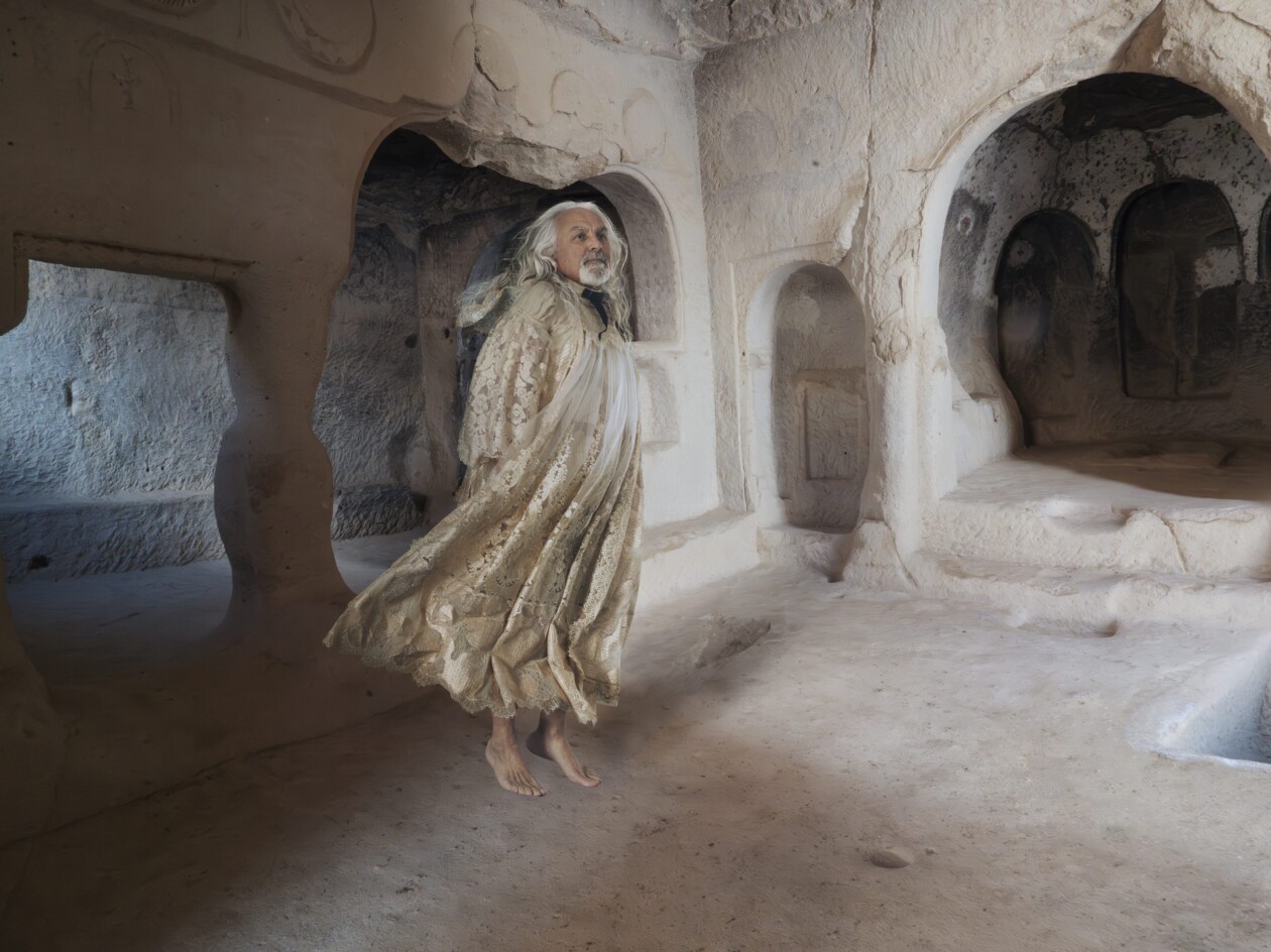 Julia Fullerton Batten's Fault Line Magnitude 7.8 Series (1)