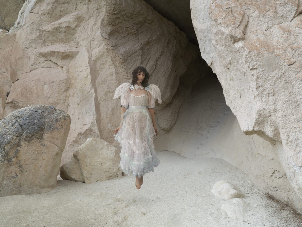 Julia Fullerton Batten's Fault Line Magnitude 7.8 Series (2)