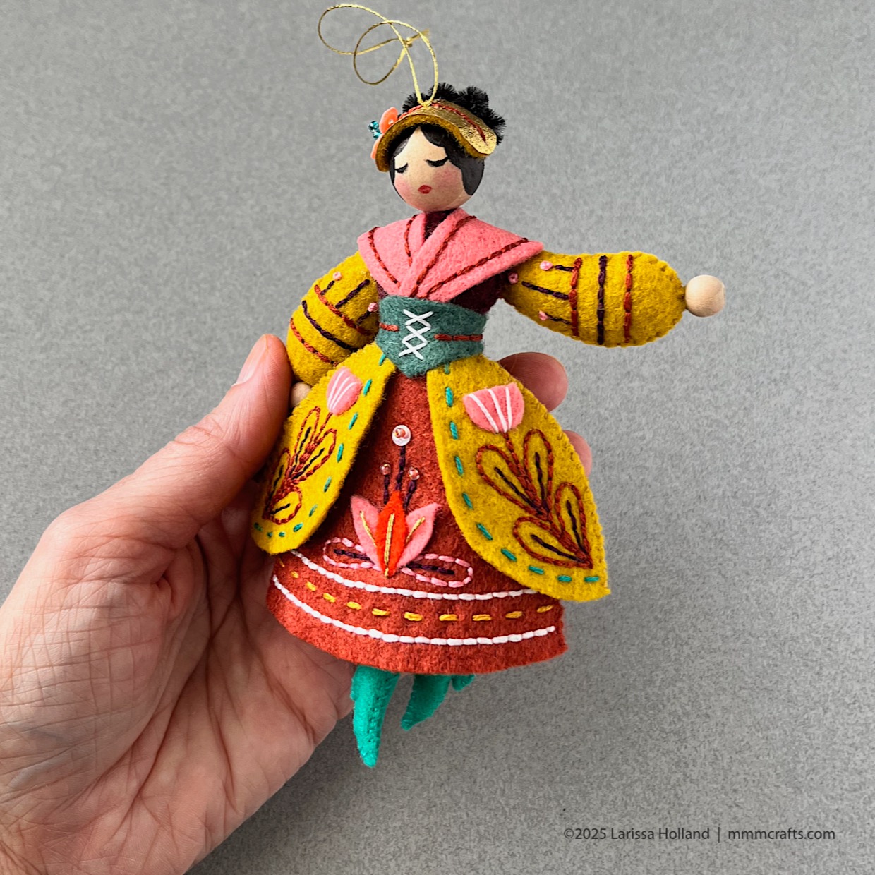 Larissa Holland's Folk Felt Ornaments (2)