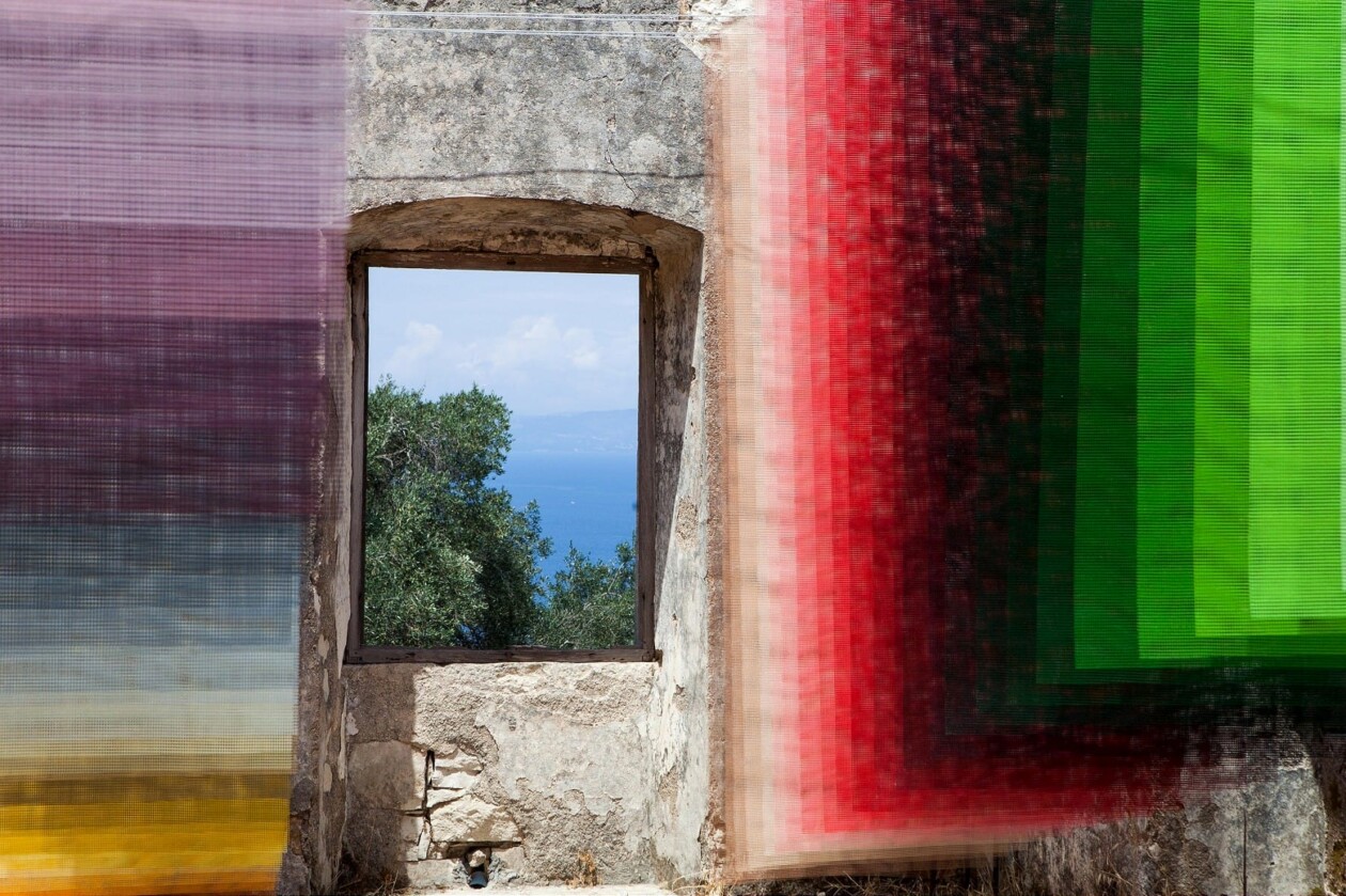 Quintessenz' Layered Chromatic Installations Paxos Contemporary Art Project (3)