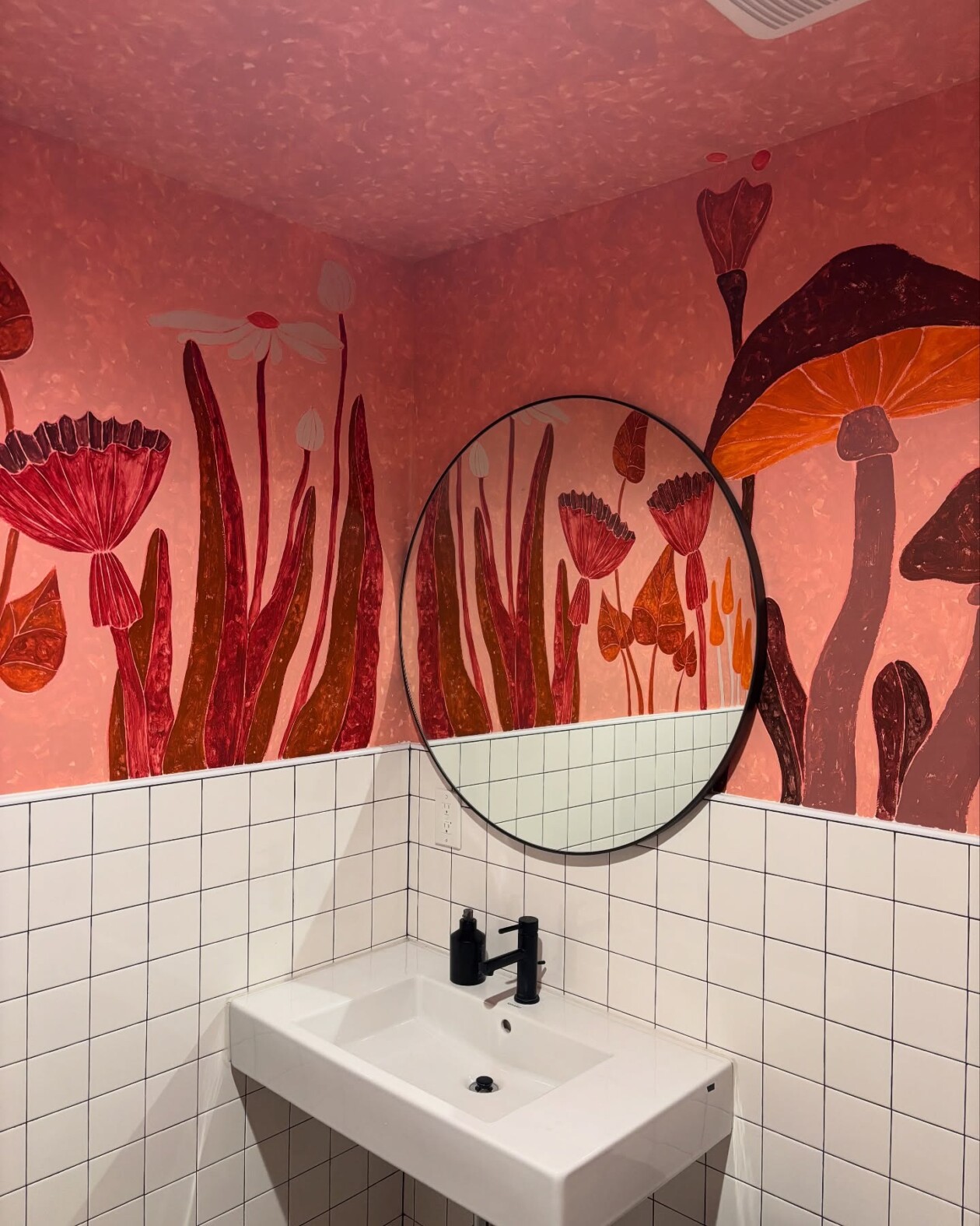 Thomas Rodehuth's Organic Figurative Paintings (2)