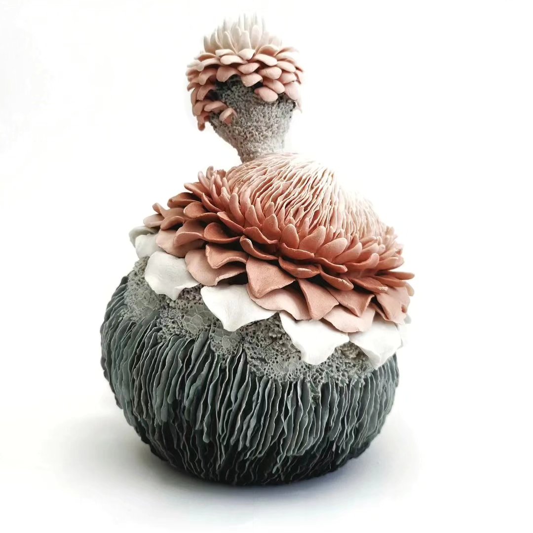 Erum Aamir's Porcelain Sculpture (5)