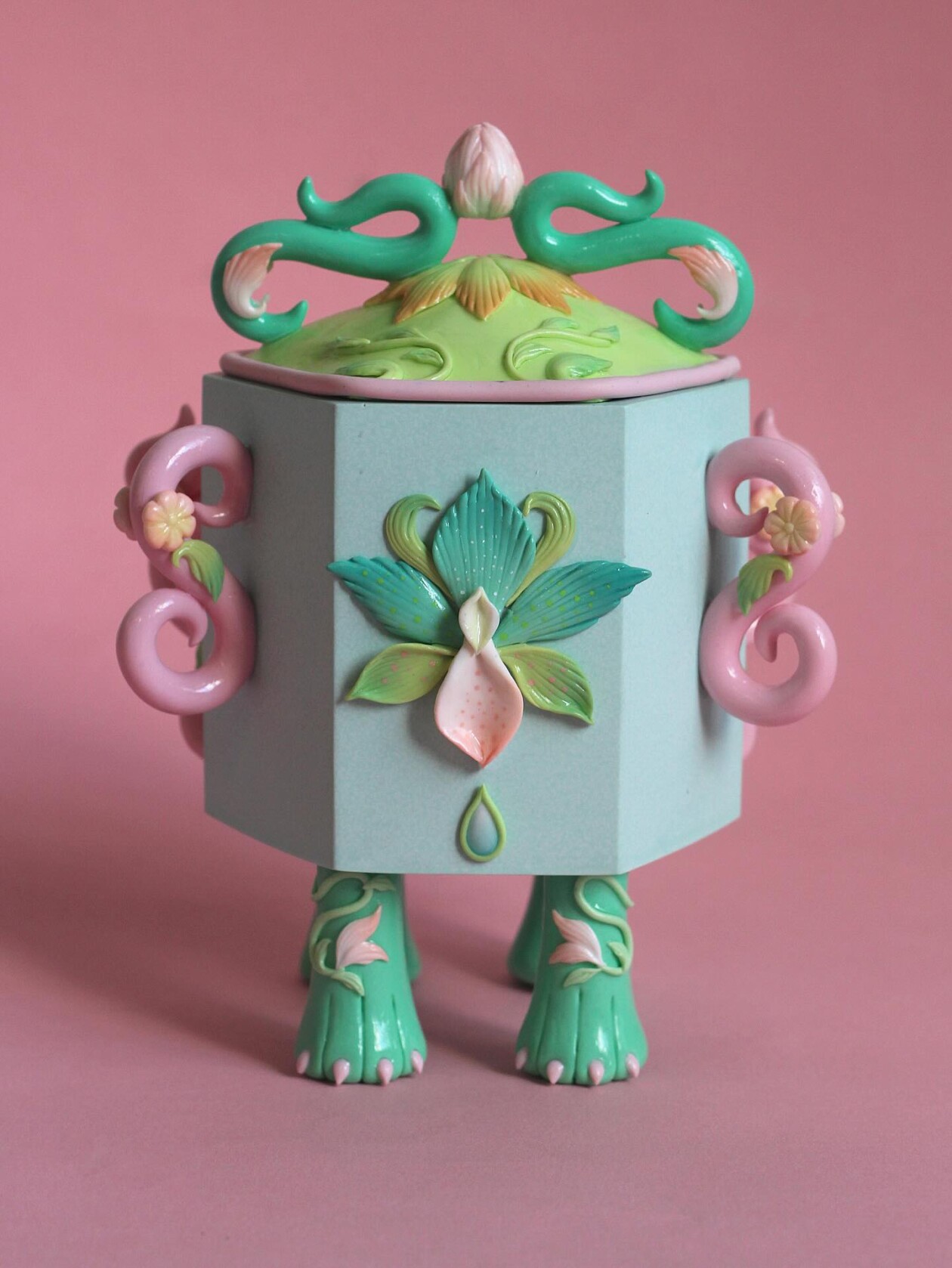 Hannah Lim's Chinoiserie Sculptures (10)