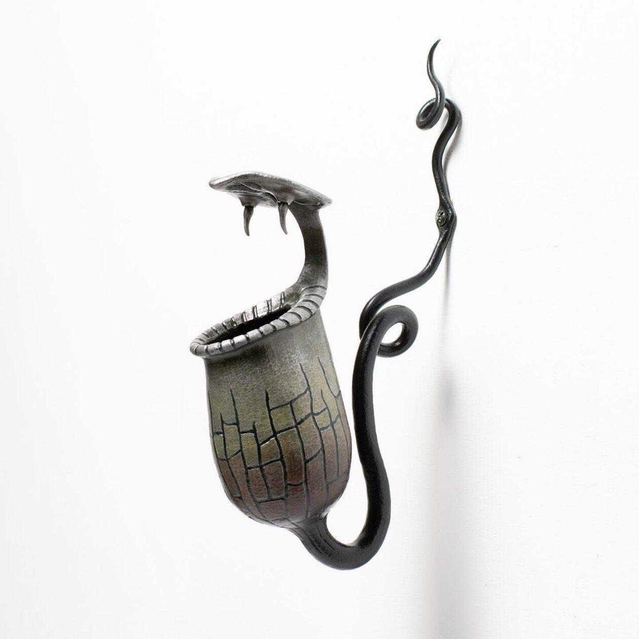 Leah Aripotch Metal Sculptures Of Monsters And Aliens (1)
