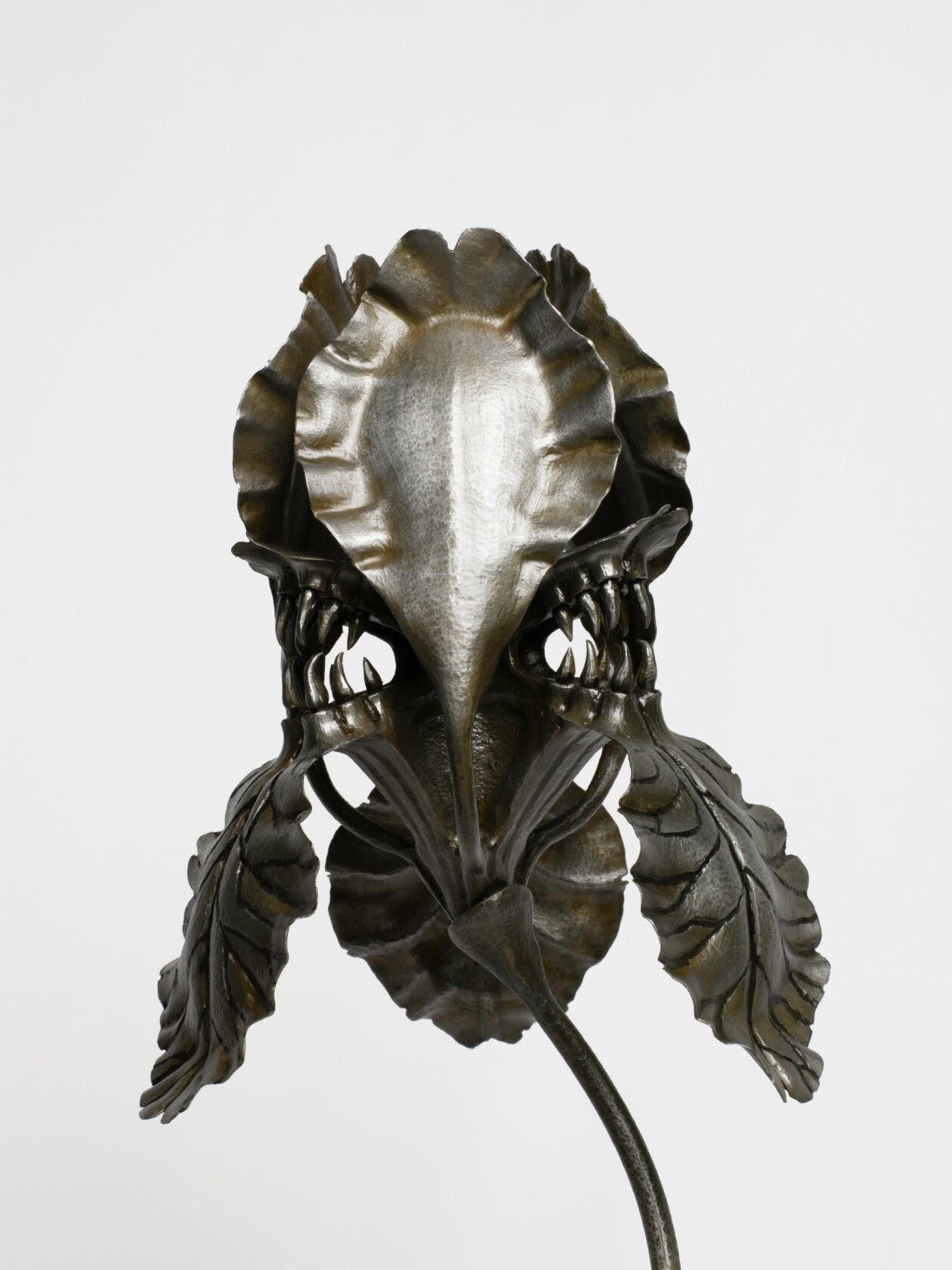 Leah Aripotch Metal Sculptures Of Monsters And Aliens (11)