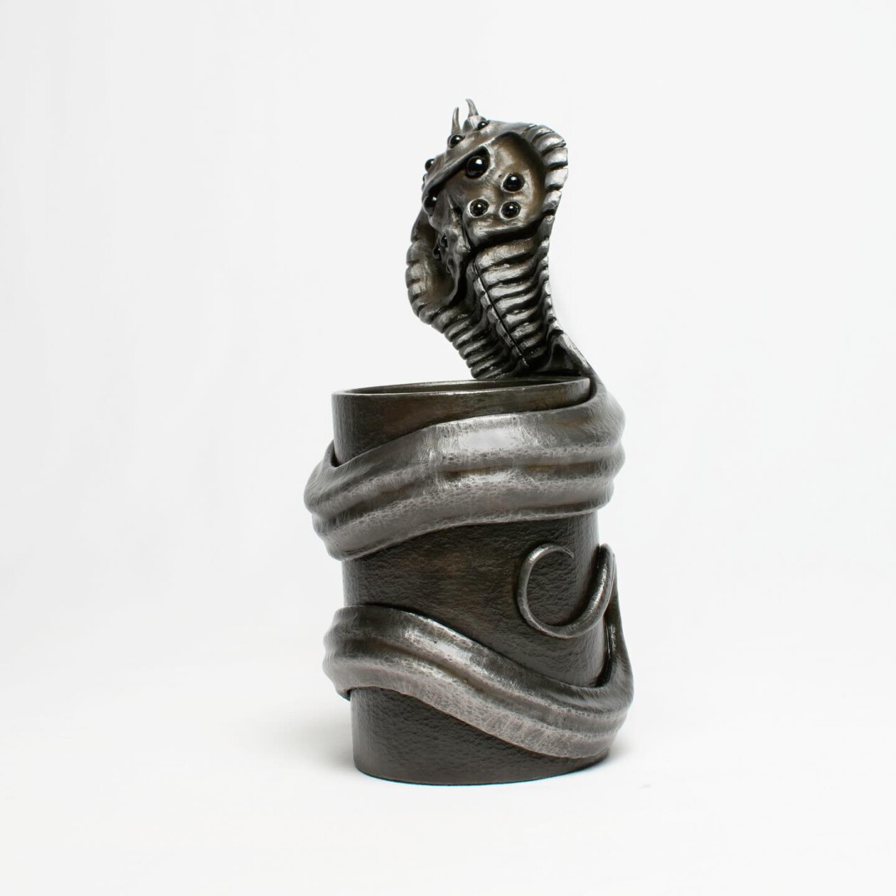 Leah Aripotch Metal Sculptures Of Monsters And Aliens (4)